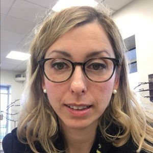 Meet your Posher, Olivia